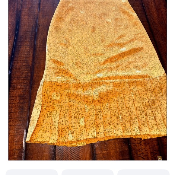 VT 90s Yellow Polka Dot Dress | Pleated Hem - Picture 4 of 10